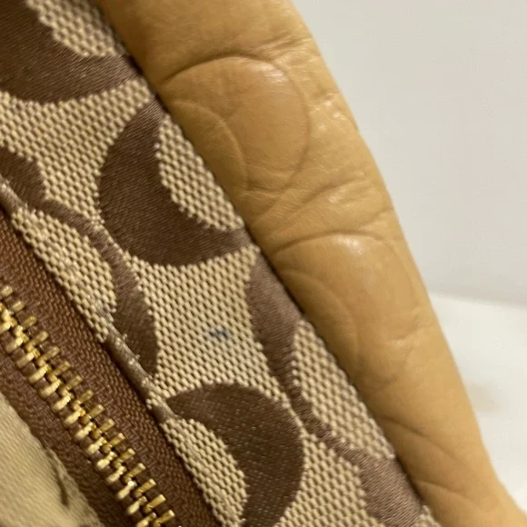 Coach Carly Gold Patchwork Shoulder Bag F14005 EUC - Picture 9 of 15